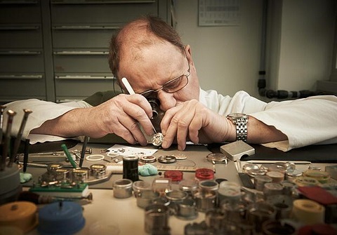 雷达手表维修点（雷达走时越来越慢）