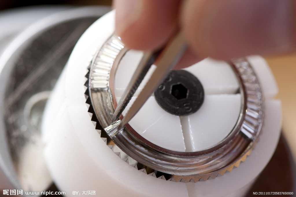 雷达手表停了怎么办（雷达清洗表镜）