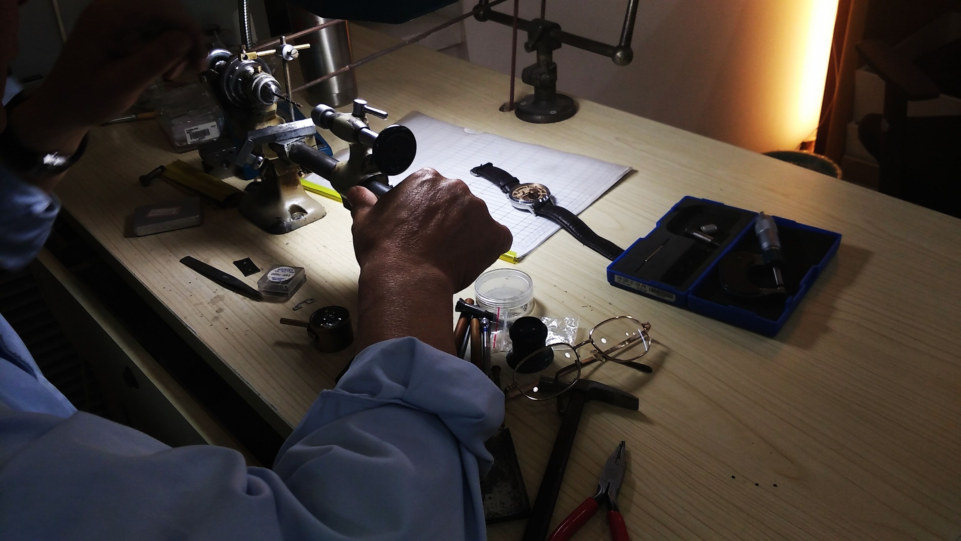 雷达手表维修价目表（雷达走时忽快忽慢）